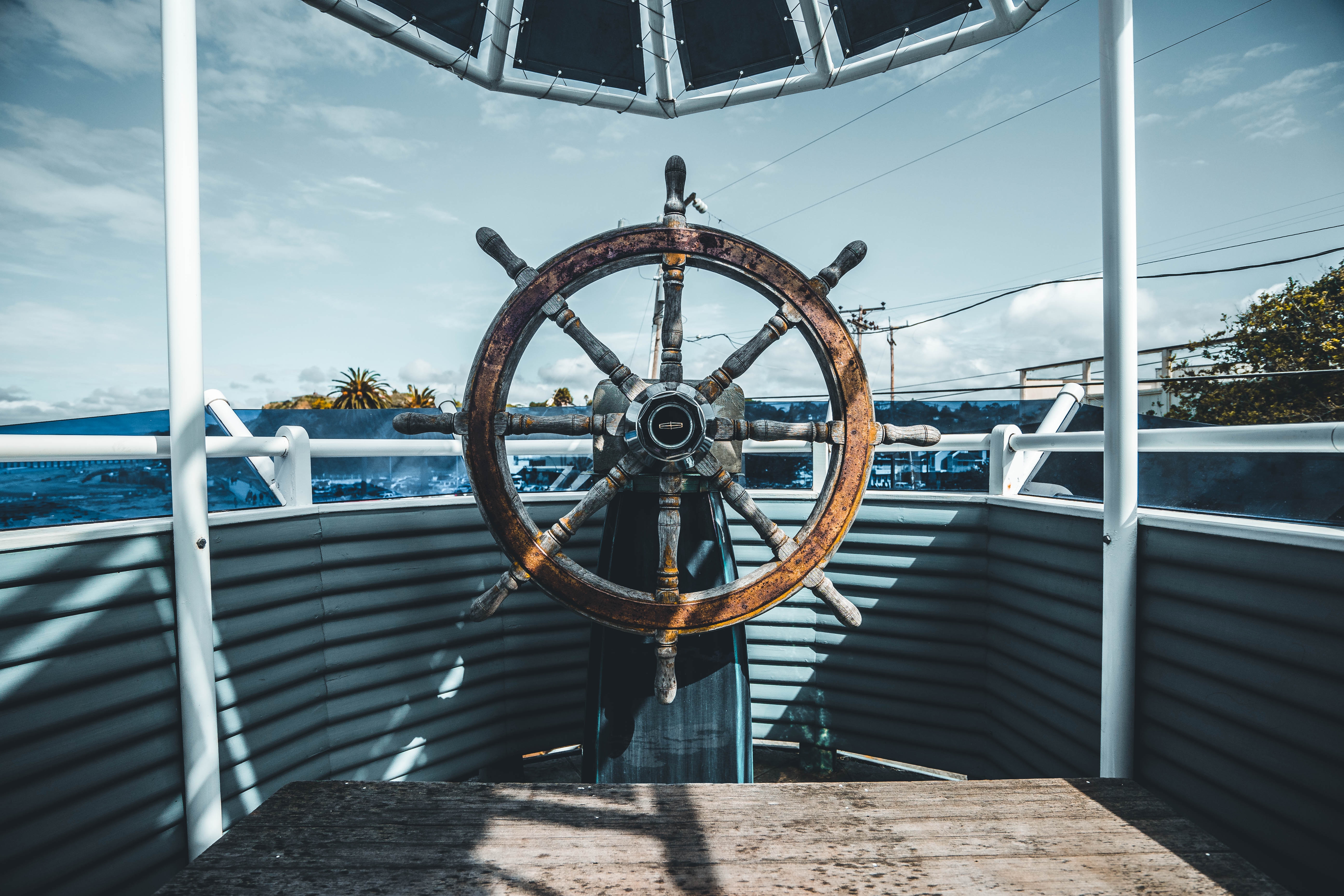 Photo Ship Helm (1)